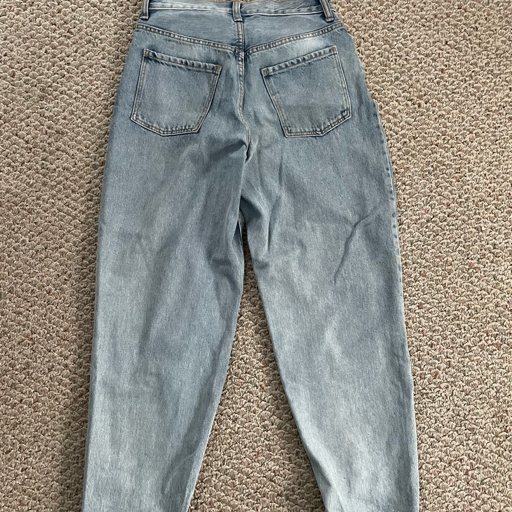 jeans - Picture 2 of 4